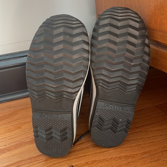 NWT Sorel Black Fur-Lined Winter Boots - Picture 7 of 7